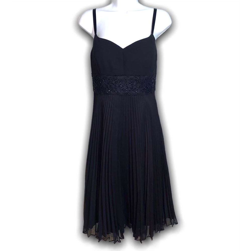 ANN TAYLOR Black Sequin Pleaded Sweetheart Knee Length Cocktail Dress 8